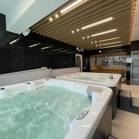 Apartamento Przy Basenie - Jacuzzi, Sauny, Sala Zabaw, Do Plazy 400m Plaskie Dojscie Jastrzębia Góra